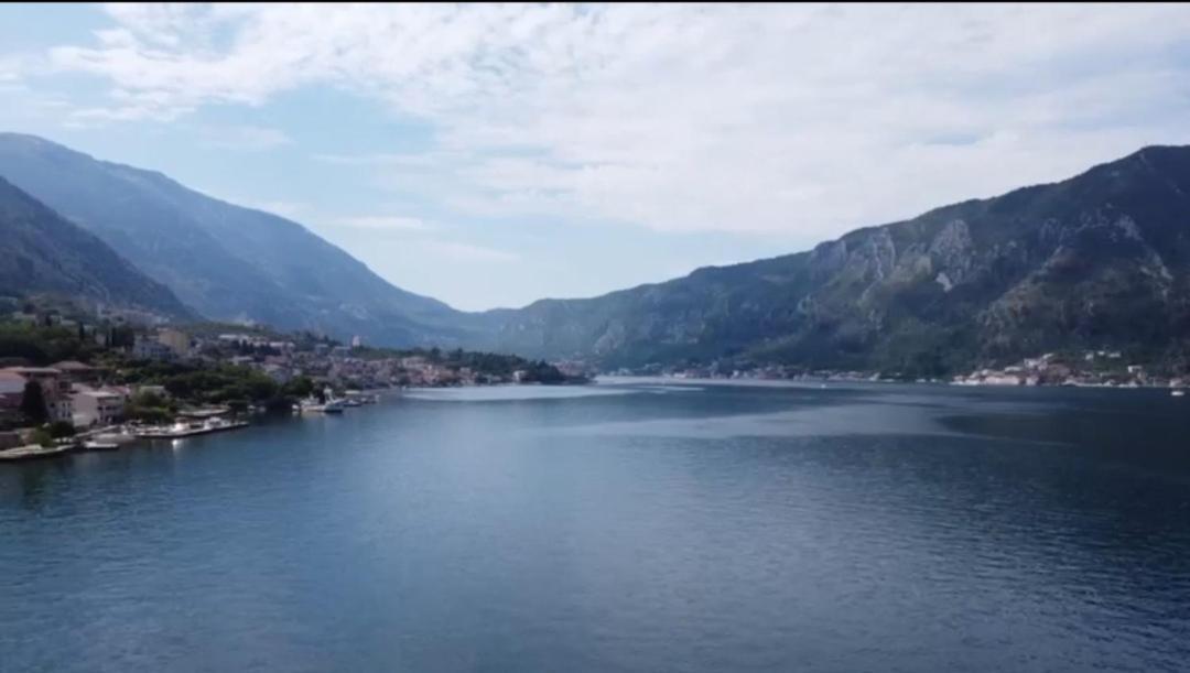 Lovely Apartment Jovan 3,With A View Of The Bay And Free Wi-Fi Kotor Exterior photo